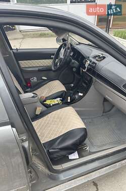 Хэтчбек Geely MR 2008 в 