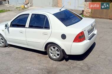 Хэтчбек Geely MR 2007 в 