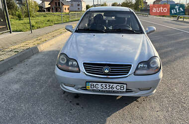 Хэтчбек Geely MR 2009 в 