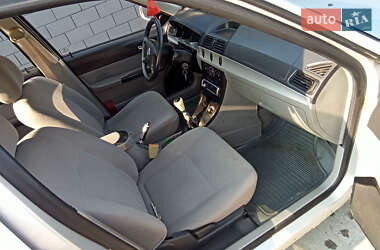 Хэтчбек Geely MR 2007 в 