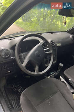 Хэтчбек Geely MR 2012 в 