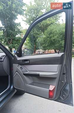 Хэтчбек Geely MR 2008 в 