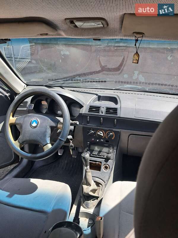 Хэтчбек Geely MR 2007 в Николаеве