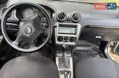 Седан Geely MR 2009 в 