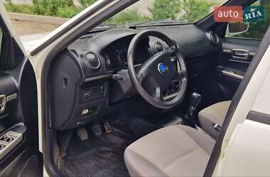 Хэтчбек Geely MR 2009 в 
