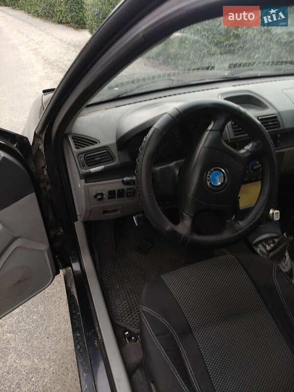 Хэтчбек Geely MR 2008 в Киеве