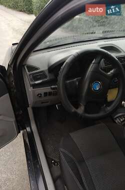 Хетчбек Geely MR 2008 в 