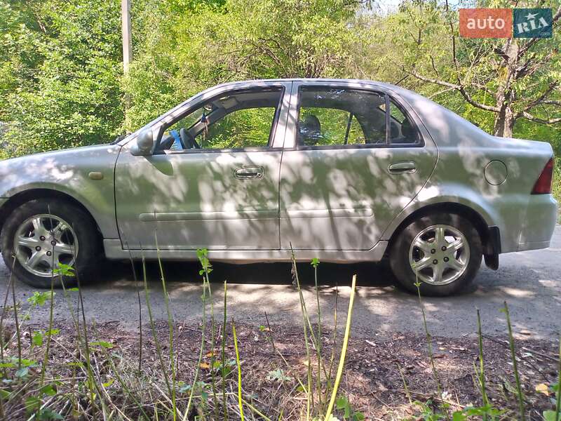 Хэтчбек Geely MR 2008 в Великом Березном фото 3 Хэтчбек Geely MR 2008 в Великом Березном