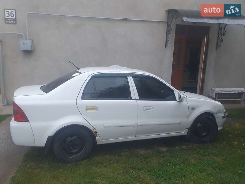 Хетчбек Geely MR 2007 в Снятині