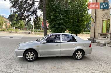 Хэтчбек Geely MR 2008 в 