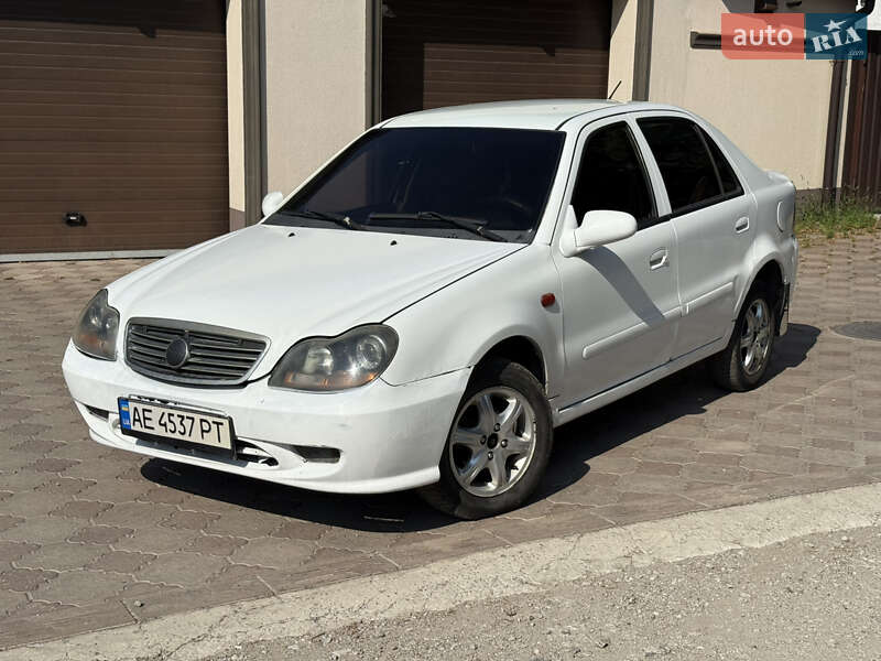 Хетчбек Geely MR 2007 в 