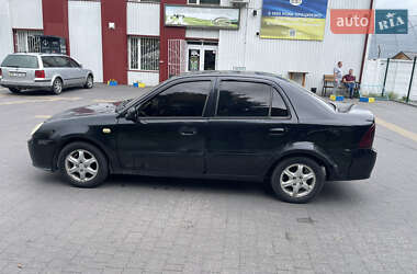 Хэтчбек Geely MR 2009 в 