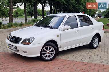 Хэтчбек Geely MR 2009 в 