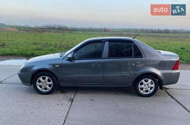 Хэтчбек Geely MR 2008 в 