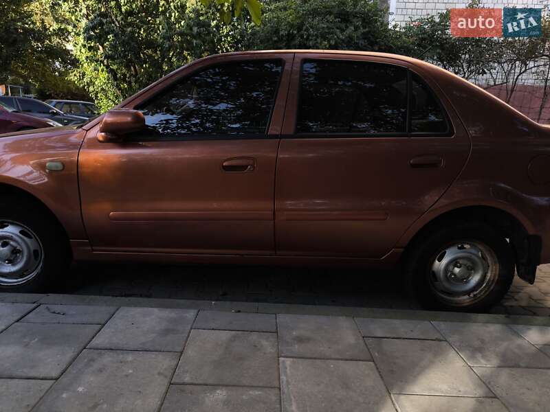 Хэтчбек Geely MR 2007 в Черновцах