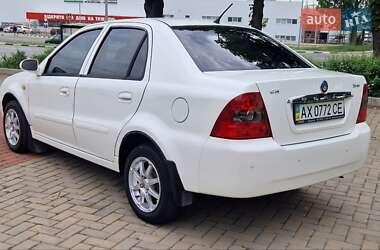 Хетчбек Geely MR 2009 в 