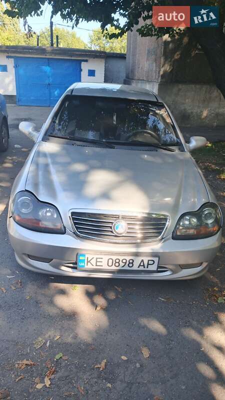 Хетчбек Geely MR 2007 в 