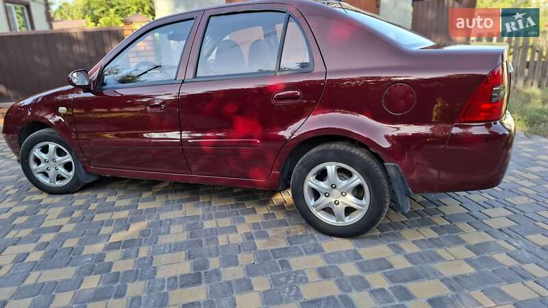 Седан Geely MR 2008 в Кам'янському