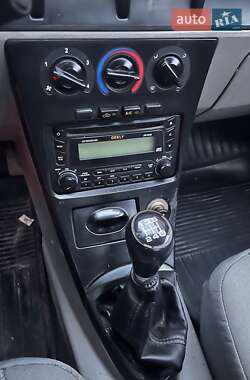 Хетчбек Geely MR 2008 в 