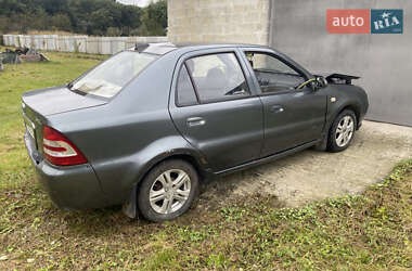 Хэтчбек Geely MR 2014 в 