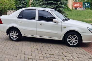 Хэтчбек Geely MR 2009 в  фото 4 Хэтчбек Geely MR 2009 в