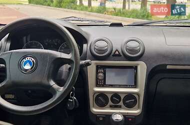 Хэтчбек Geely MR 2009 в  фото 22 Хэтчбек Geely MR 2009 в