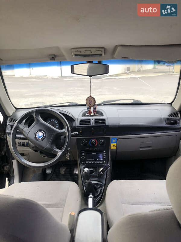 Хэтчбек Geely MR 2008 в Виноградове