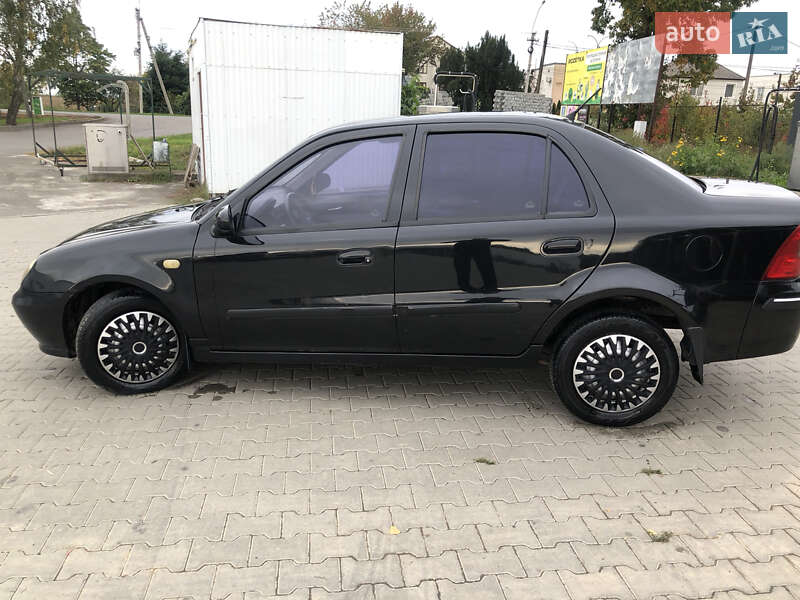 Хэтчбек Geely MR 2008 в Виноградове