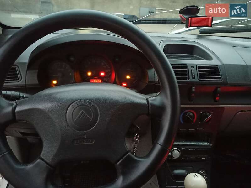 Хэтчбек Geely MR 2008 в Харькове