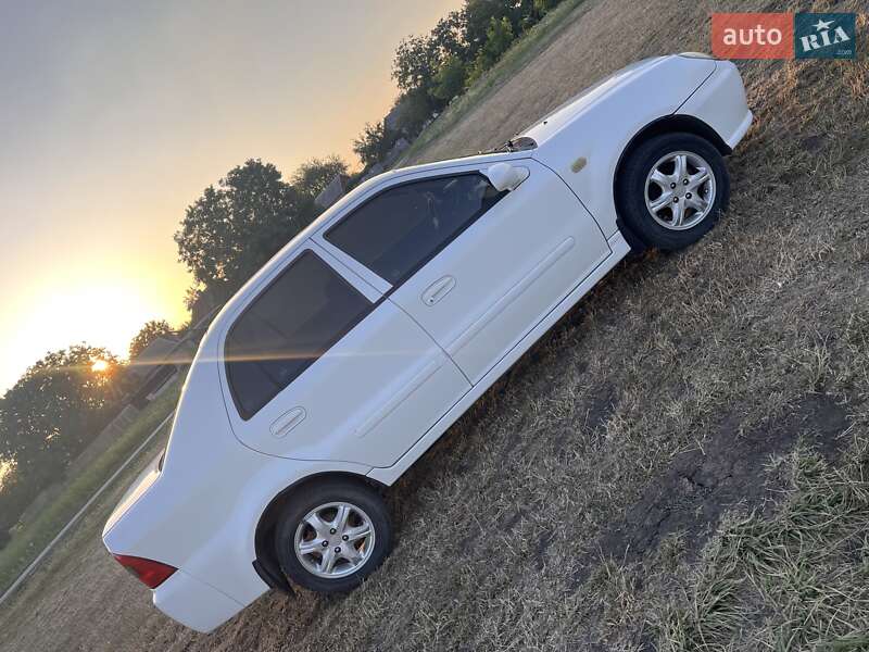 Хэтчбек Geely MR 2008 в Днепре фото 2 Хэтчбек Geely MR 2008 в Днепре