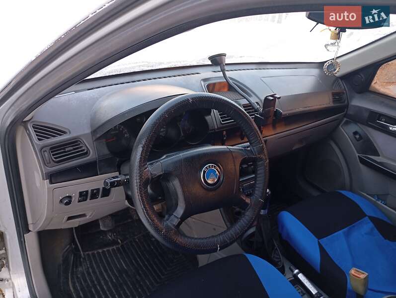 Хетчбек Geely MR 2008 в Коростишеві