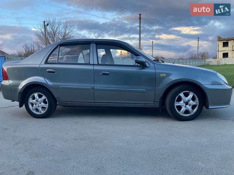 Хэтчбек Geely MR 2009 в Березане
