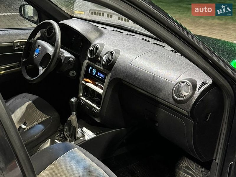 Хэтчбек Geely MR 2009 в Золотоноше
