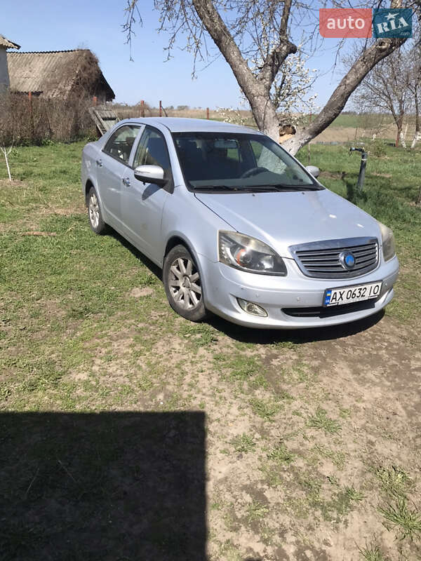 Седан Geely SL 2011 в 