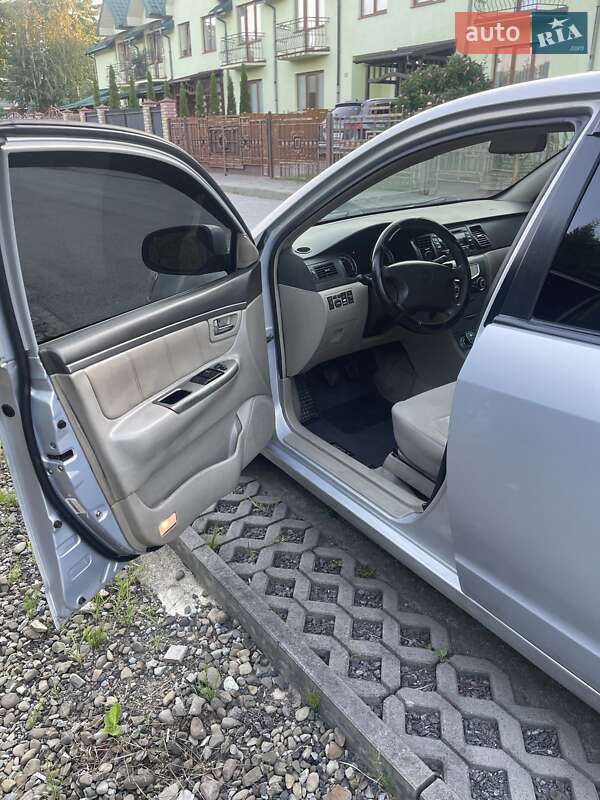 Седан Geely SL 2011 в Стрию