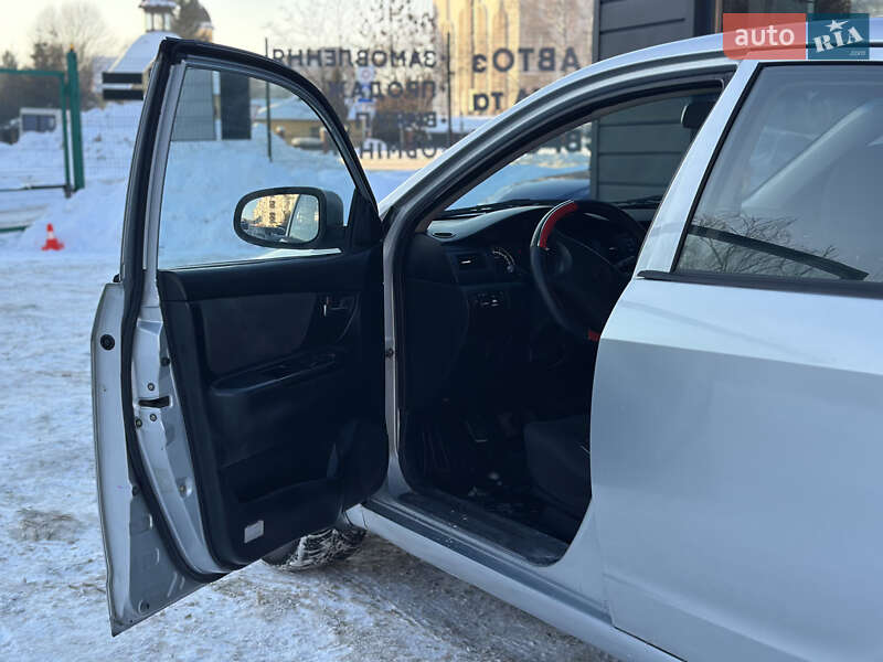 Седан Geely SL 2012 в Шептицькому