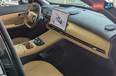 Внедорожник / Кроссовер Geely Starship 7 2025 в 