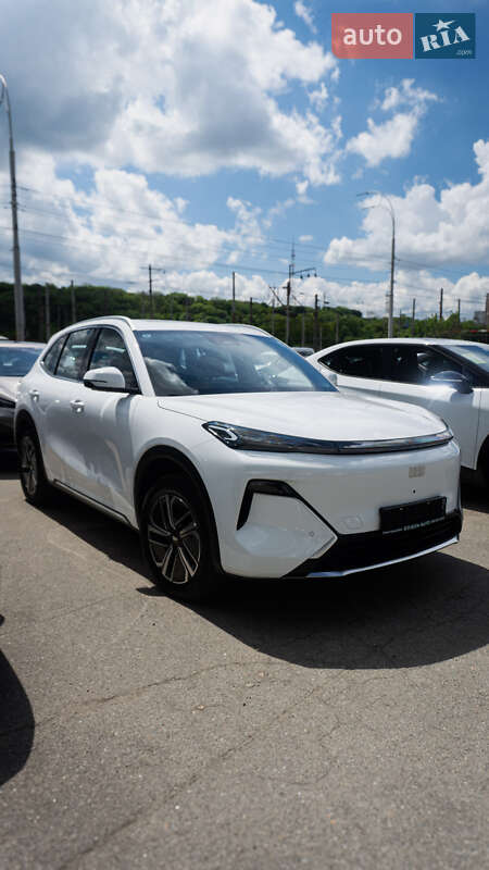 Внедорожник / Кроссовер Geely Starship 7 2025 в Киеве