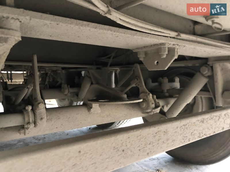 Зерновоз - напівпричіп General Trailers GT Optiliner 2001 в Львові