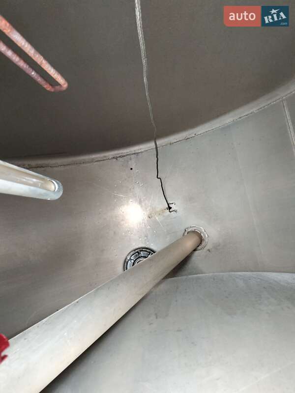 Цистерна напівпричіп General Trailers SYY 2003 в Луцьку