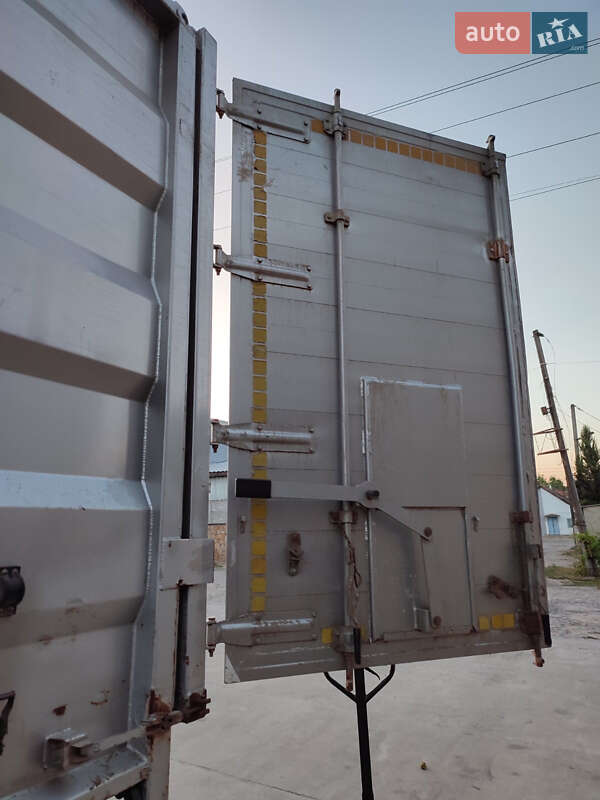 Зерновоз - полуприцеп General Trailers TF 2004 в Черновцах фото 13 Зерновоз - полуприцеп General Trailers TF 2004 в Черновцах