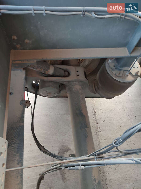 Зерновоз - полуприцеп General Trailers TF 2004 в Черновцах фото 27 Зерновоз - полуприцеп General Trailers TF 2004 в Черновцах