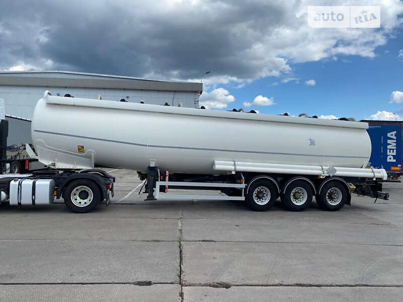 Цистерна полуприцеп General Trailers ТХ34 2003 в Киеве