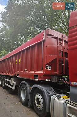 Самосвал полуприцеп General Trailers Trailers 2002 в Бучаче