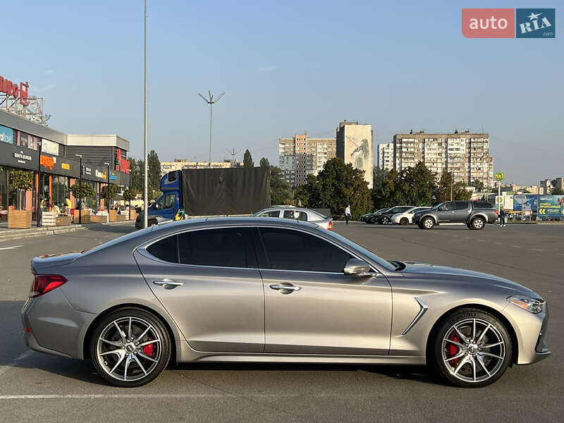 Седан Genesis G70 2019 в Киеве