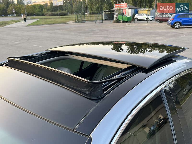 Седан Genesis G70 2019 в Киеве