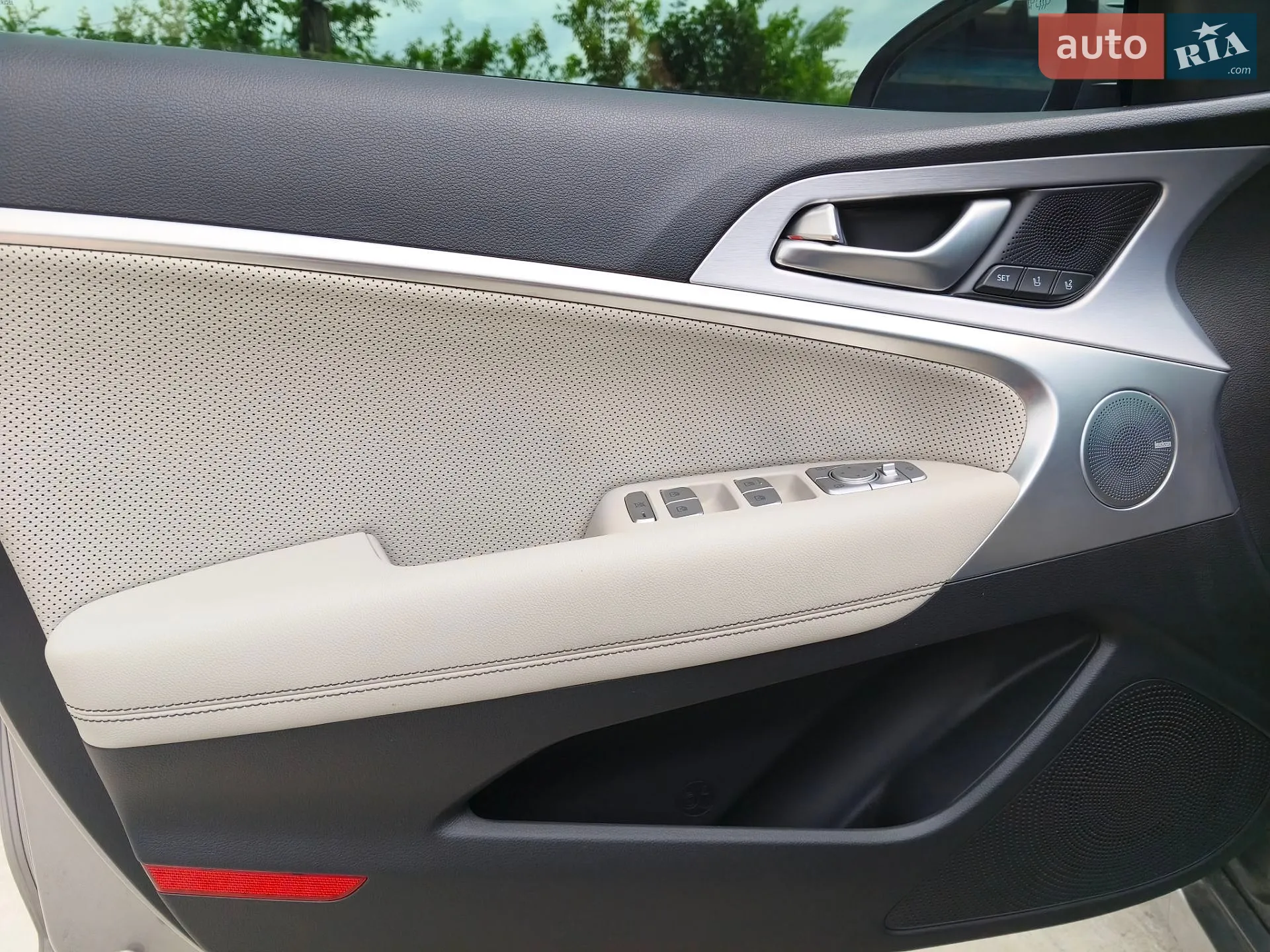 2019 Genesis G70 - мініатюра 36