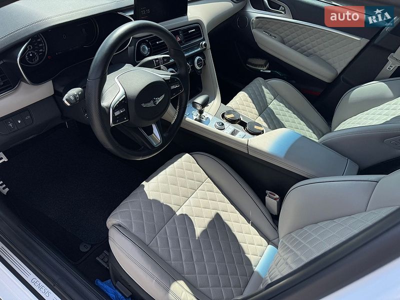 Седан Genesis G70 2022 в Виннице