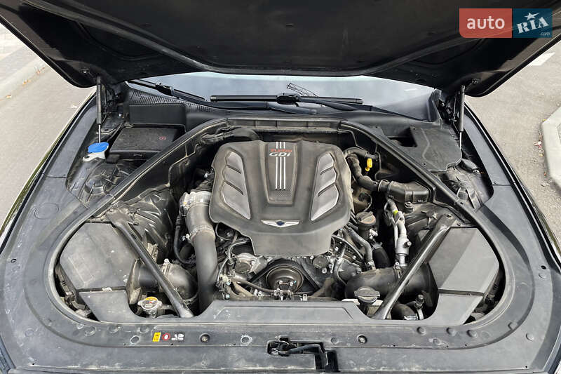 Седан Genesis G80 2017 в Киеве