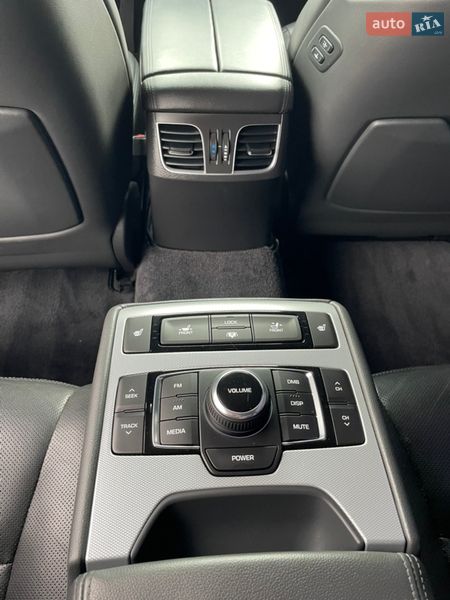 Седан Genesis G80 2016 в Ровно